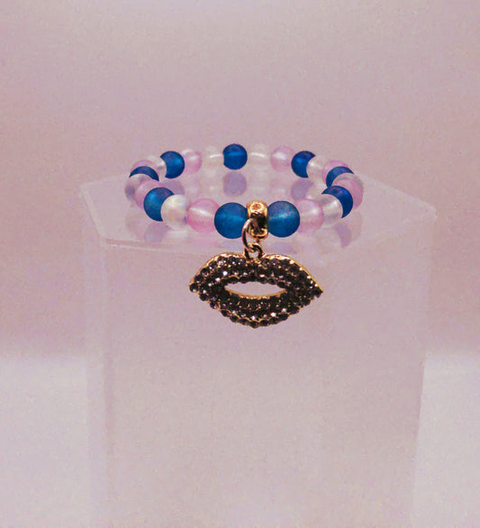 Kiss Beaded Bracelet